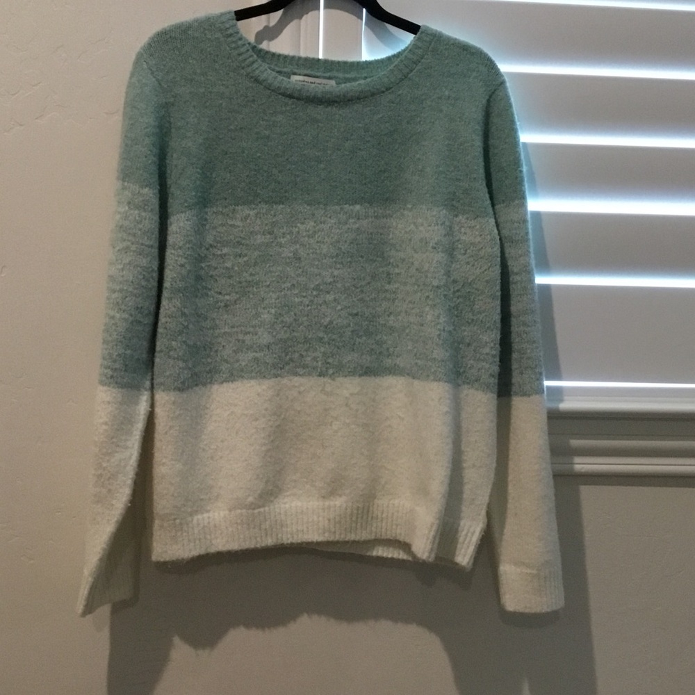 cupcakes & cashmere Mint and Cream Colorblock Crewneck Sweater